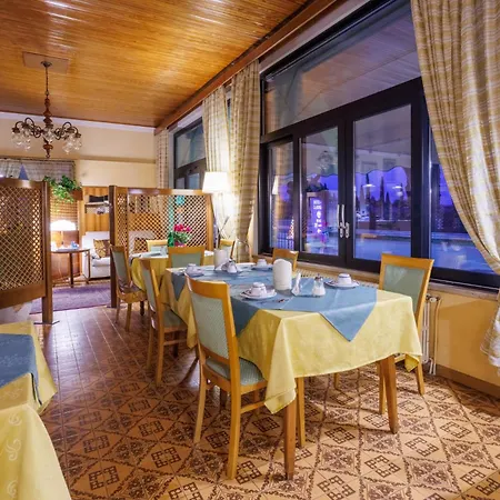 Hotel La Bussola 3*