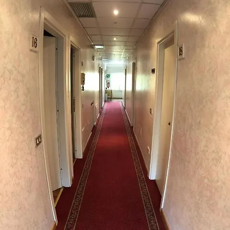 Hotel La Bussola 3*