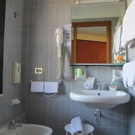 Hotel La Bussola 3*