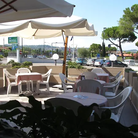 Hotel La Bussola