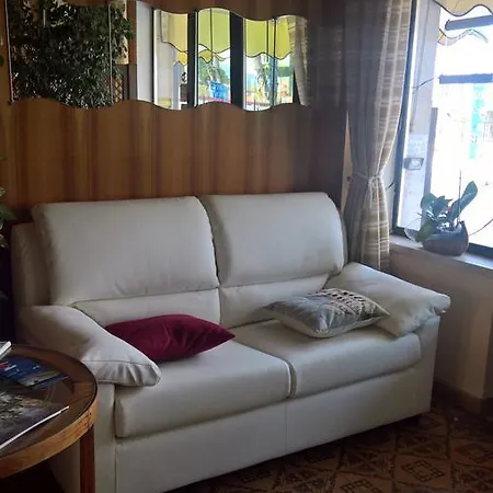 Hotel La Bussola 3*