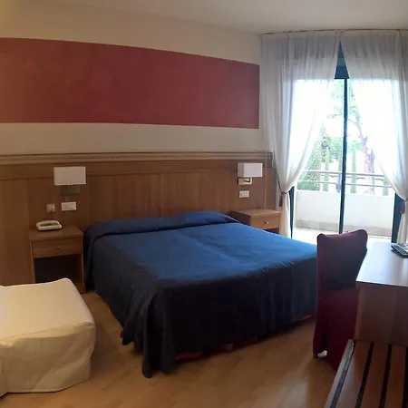 Hotel La Bussola 3*