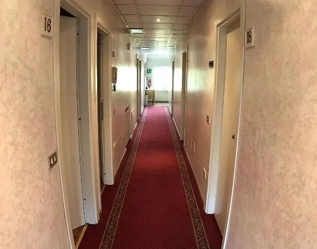 Hotel La Bussola 3*