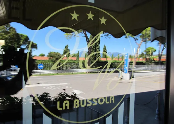 Hotel La Bussola 3*